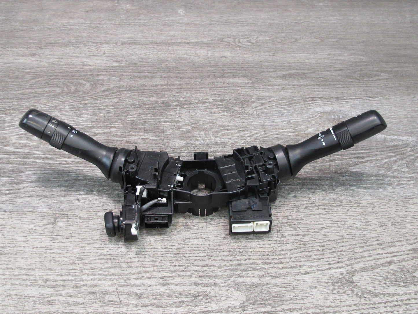 10-11 Lexus IS350 IS250 Convertible Steering Column Turn Signal Wiper Switch OEM