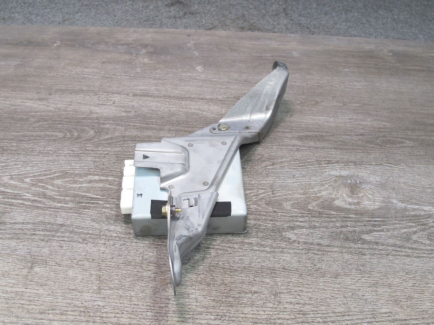 04-06 Lexus LS430 Tilt Telescopic Steering Multiplex Module 89227-50110 OEM