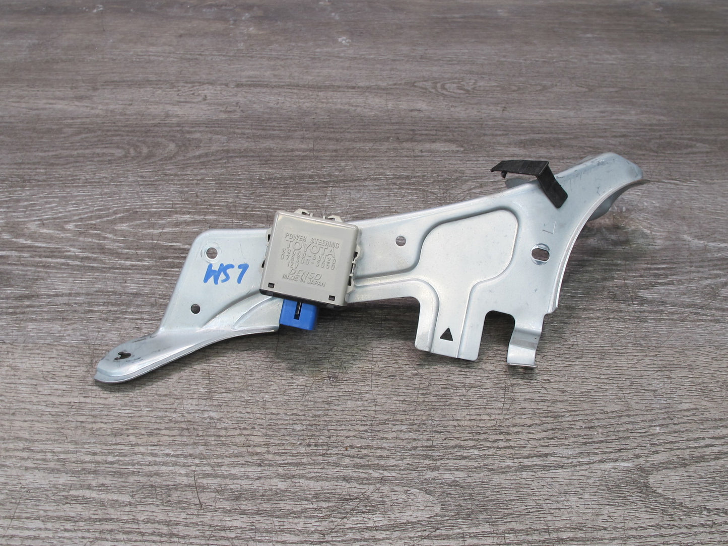 04-06 Lexus UCF30L LS430 Power Steering Control Module w Bracket 89650-50120 OEM