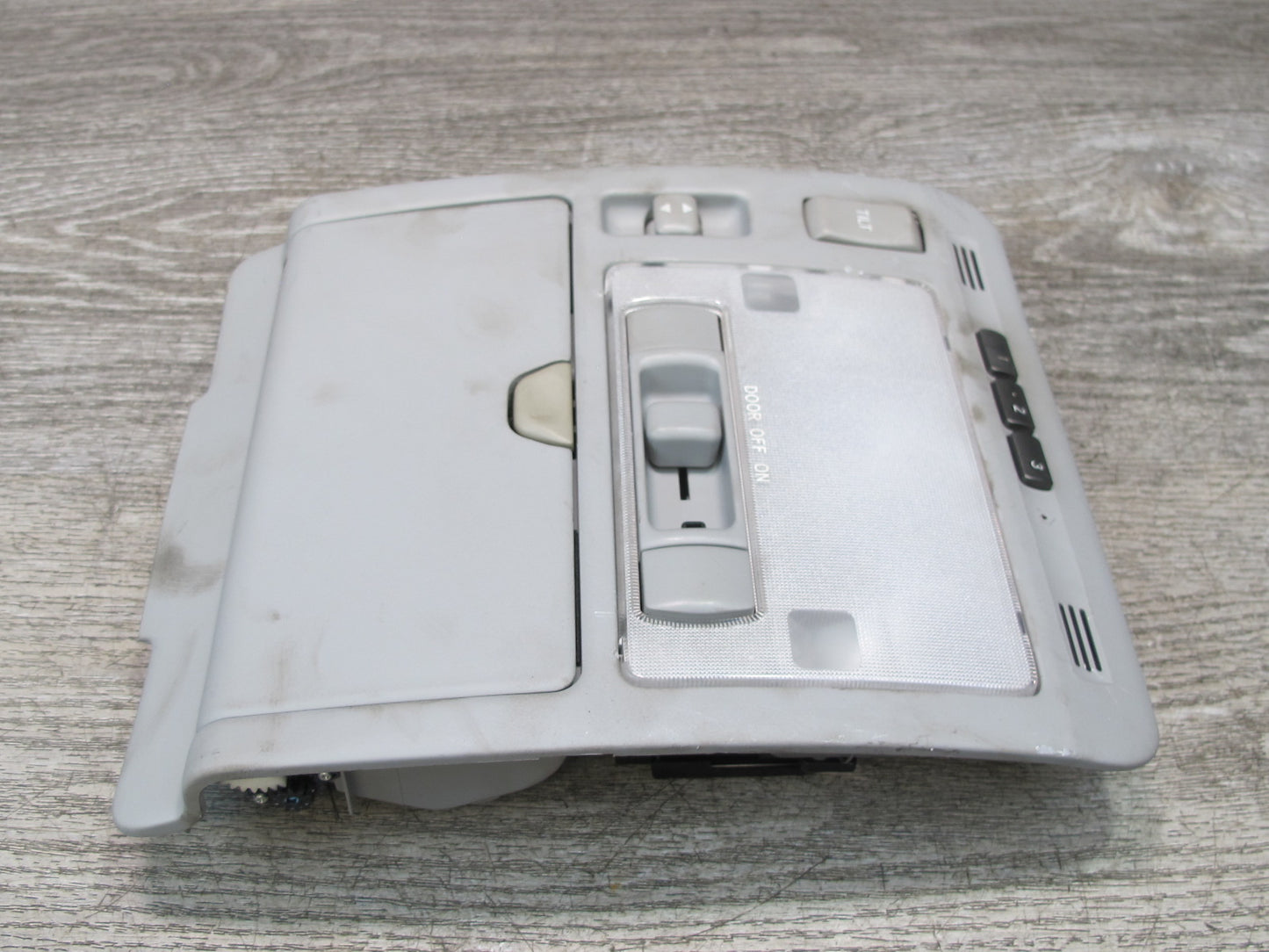 04-06 Lexus UCF30L LS430 Front Overhead Console Dome Reading Light w Sunroof OEM