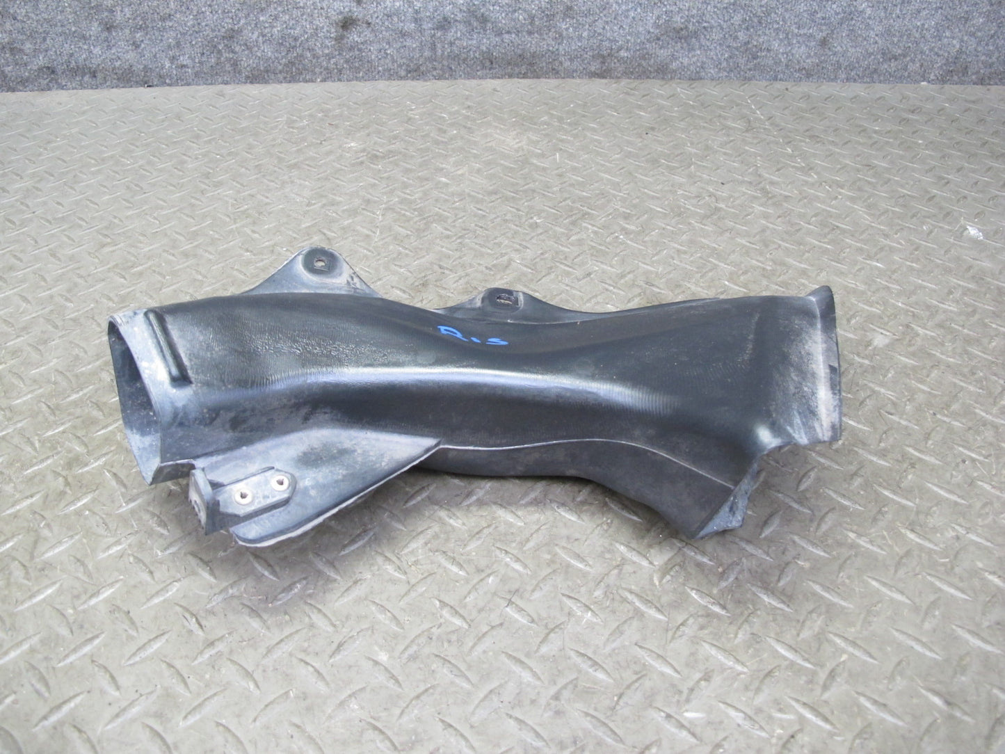 10-15 Lexus IS350 IS250 Convert Front Left & Right Air Intake Duct Pipe Set OEM