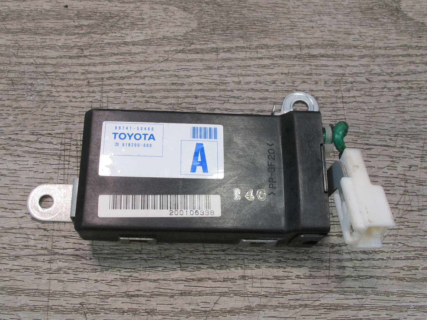 04-06 Lexus UCF30L LS430 Door Control Receiver Module 89741-50460 OEM