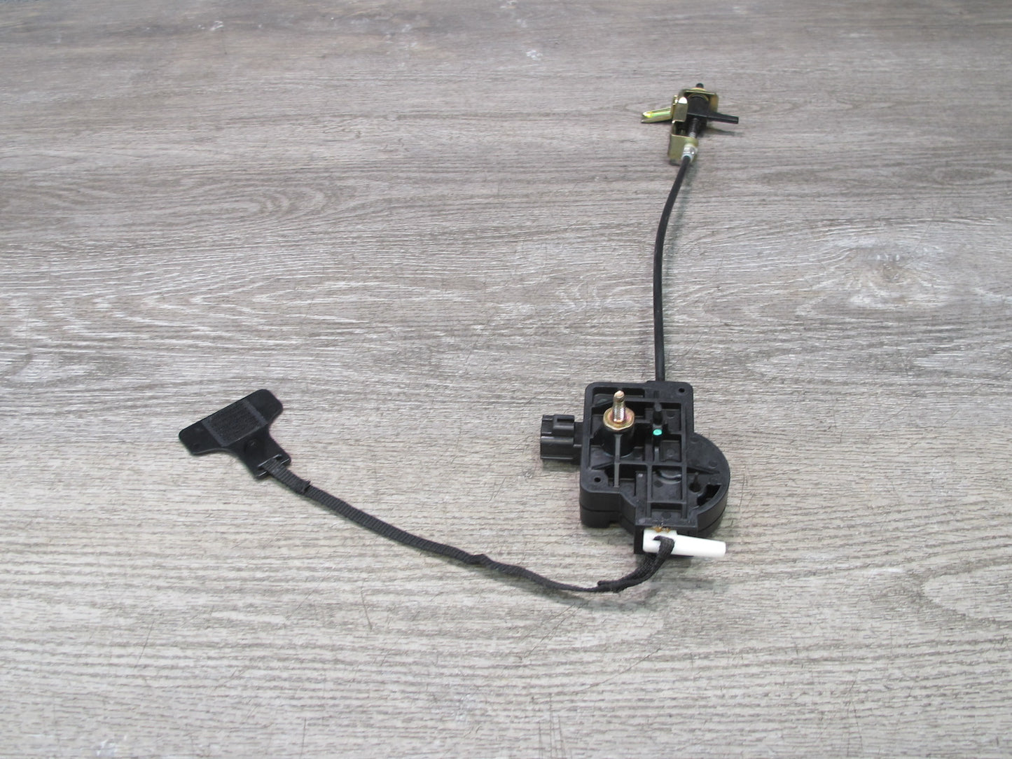 01-06 Lexus LS430 UCF30L Gas Tank Fuel Door Lid Lock Release Actuator OEM