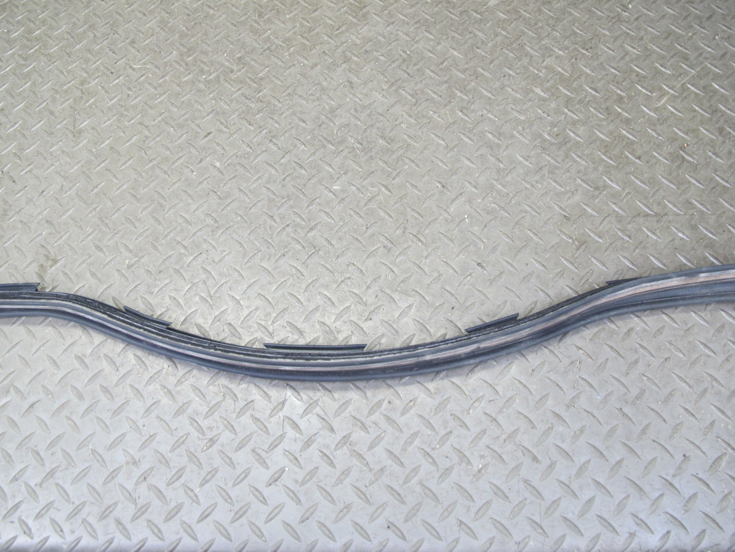 10-15 Lexus IS350 IS250 Convert Front Windshield Weatherstrip Rubber Seal OEM