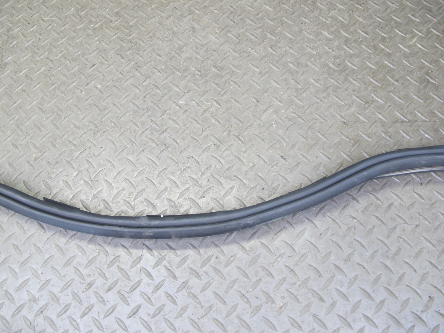 10-15 Lexus IS350 IS250 Convert Front Windshield Weatherstrip Rubber Seal OEM