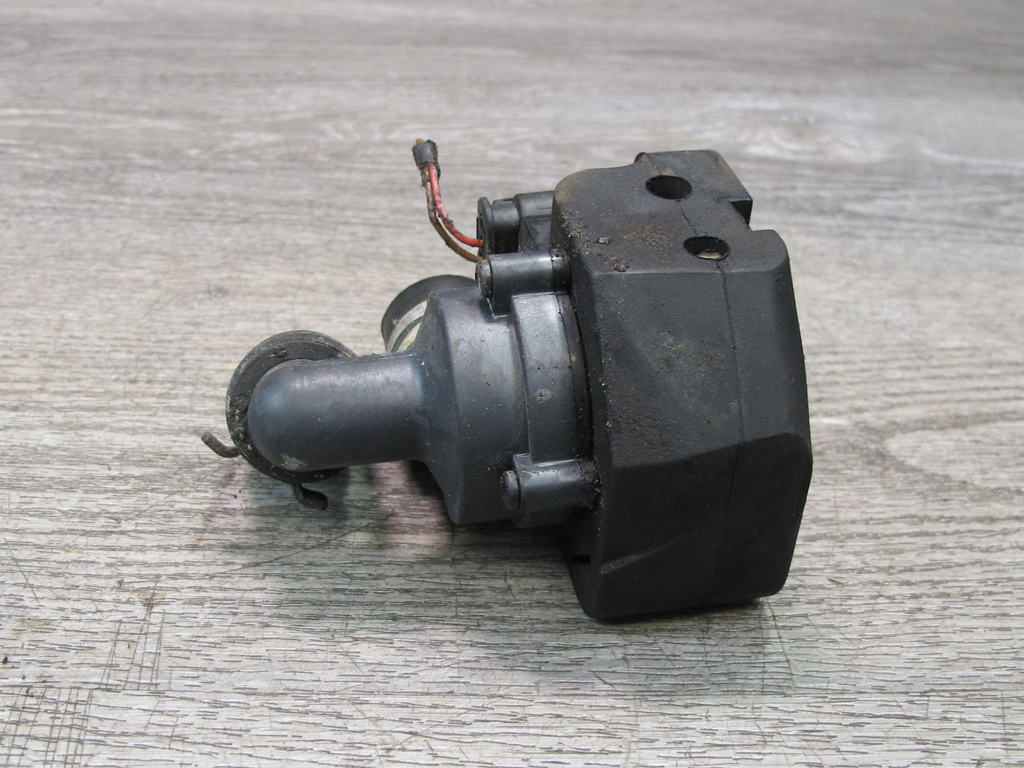 11-16 BMW F02 F06 F12 F13 F10 550i N63 Auxiliary Electric Coolant Water Pump OEM