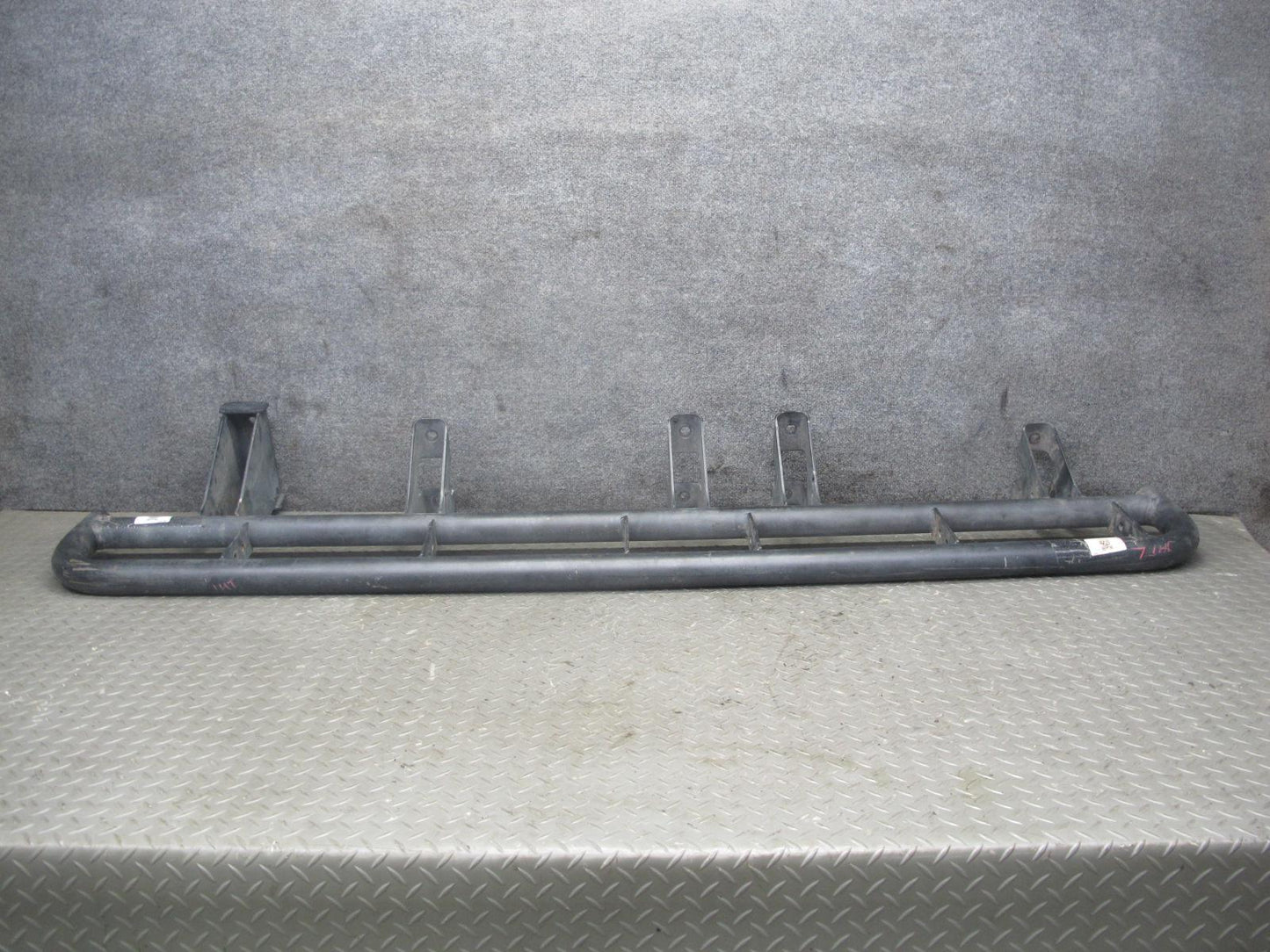2003-2009 Hummer H2 Front Left Side Running Board Rocker Guard Shield