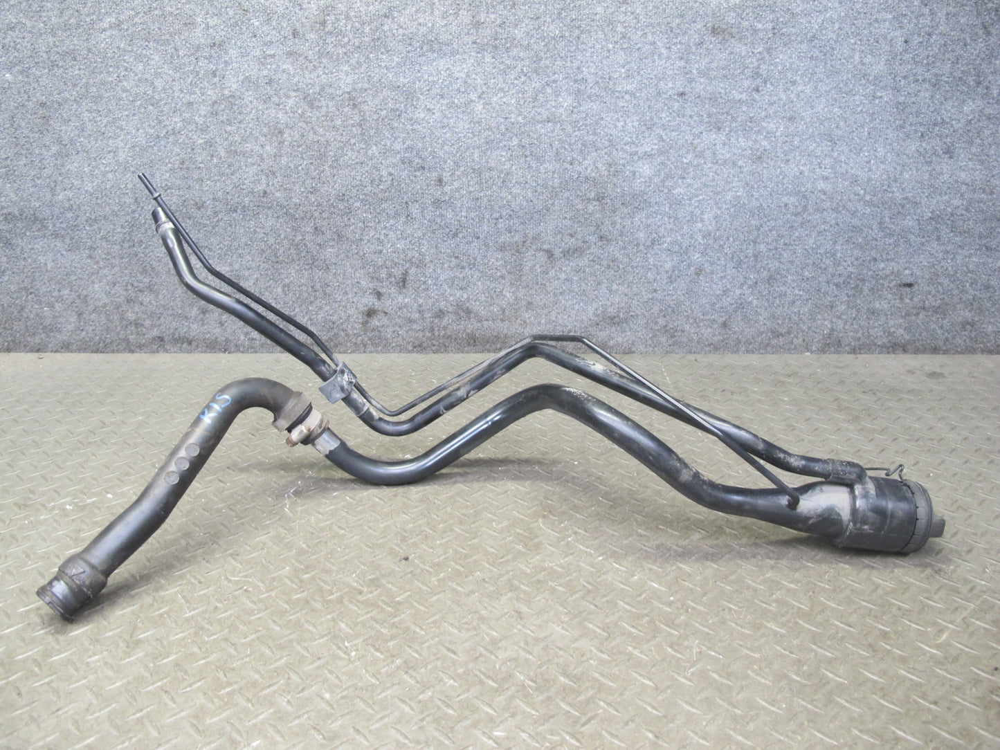 10-13 Lexus GSE20L IS350 IS250 Convertible Fuel Tank Filler Neck OEM