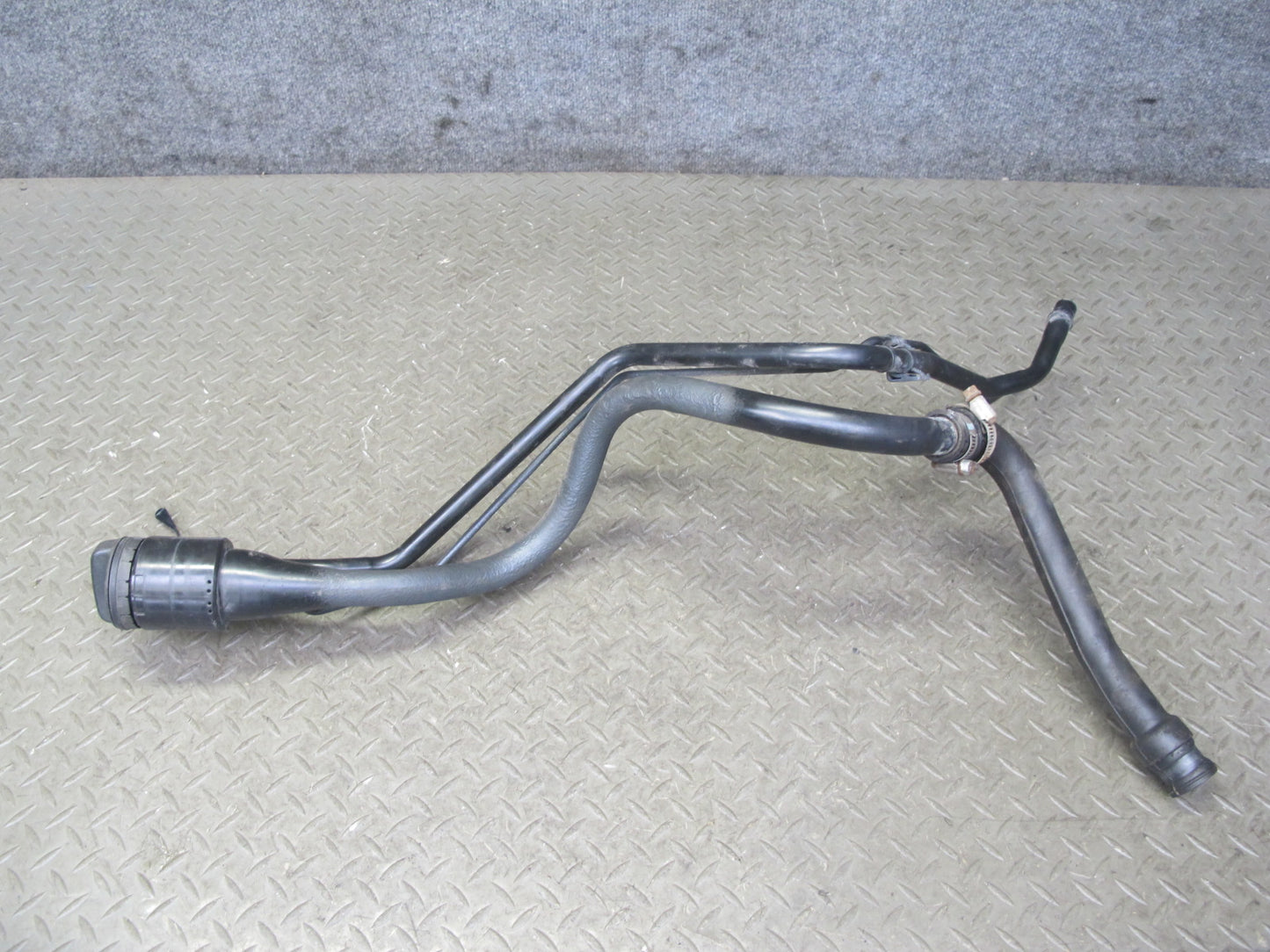 10-13 Lexus GSE20L IS350 IS250 Convertible Fuel Tank Filler Neck OEM