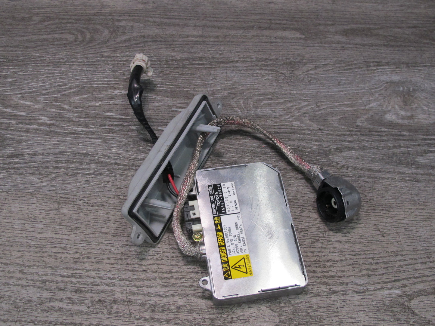 04-06 Lexus UCF30L LS430 Xenon HID Headlight Ballast Light Control Module OEM