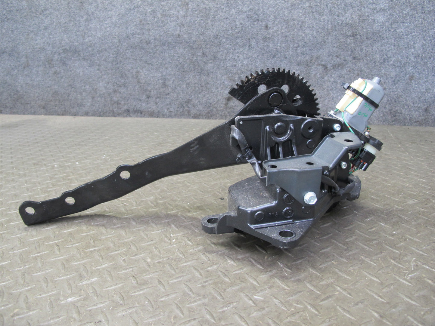 10-15 Lexus IS350 IS250 Convertible Rear Right Side TOP Roof Motor Hinge OEM