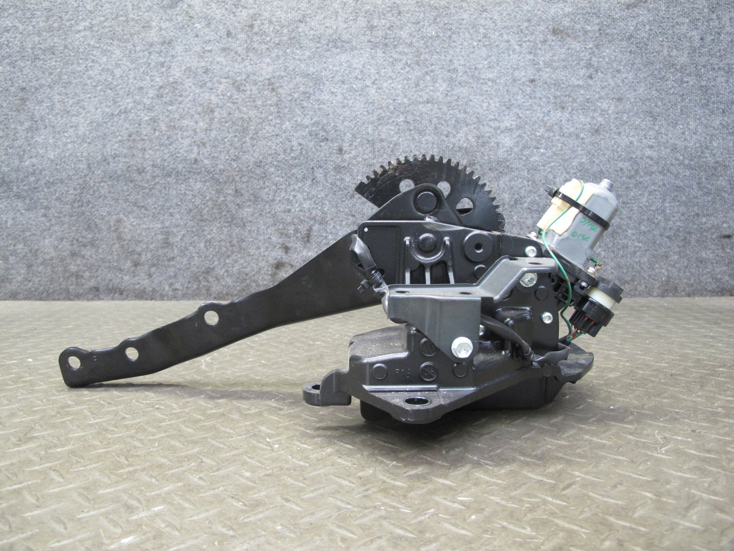 10-15 Lexus IS350 IS250 Convertible Rear Right Side TOP Roof Motor Hinge OEM
