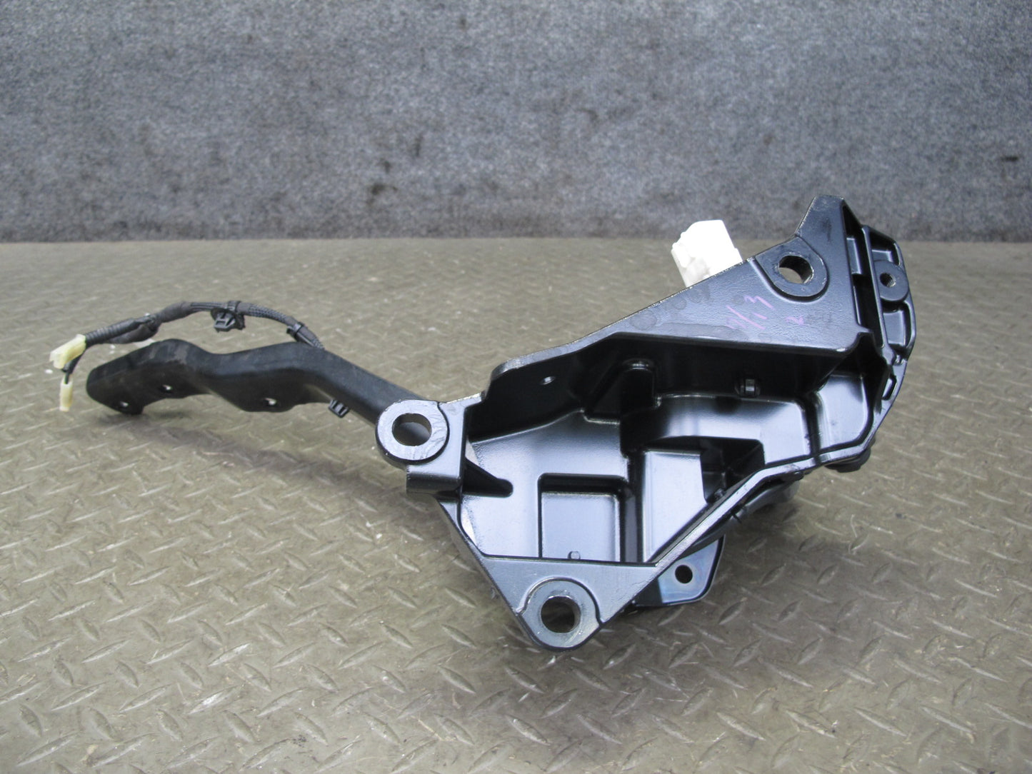 10-15 Lexus IS350 IS250 Convertible Rear Left Side TOP Roof Motor Hinge OEM
