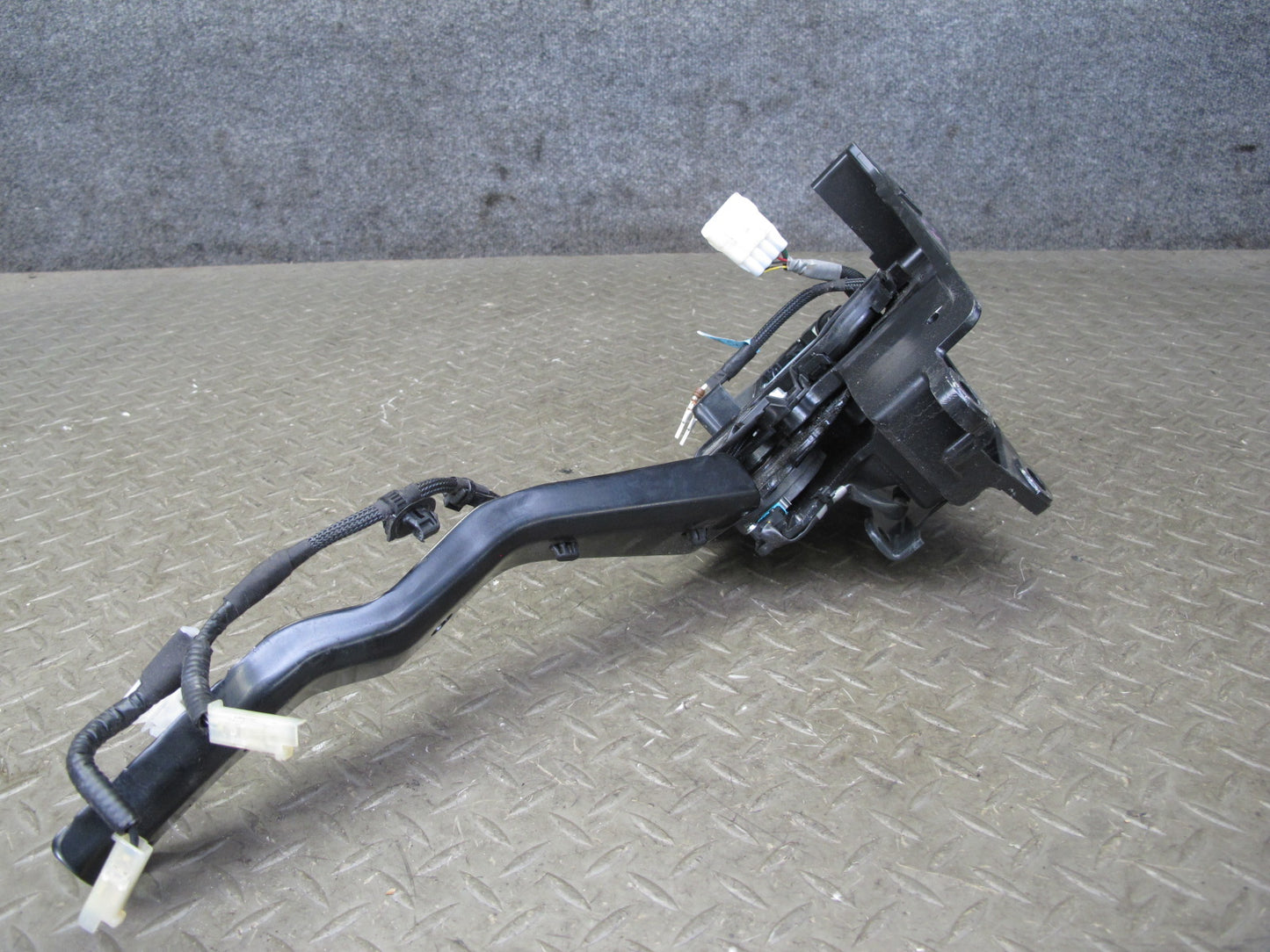 10-15 Lexus IS350 IS250 Convertible Rear Left Side TOP Roof Motor Hinge OEM