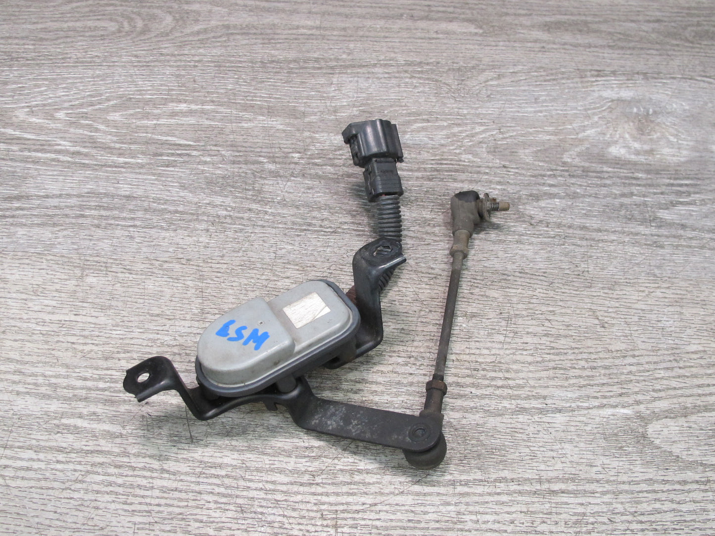 01-06 Lexus UCF30L LS430 Front Suspension Height Level Sensor OEM