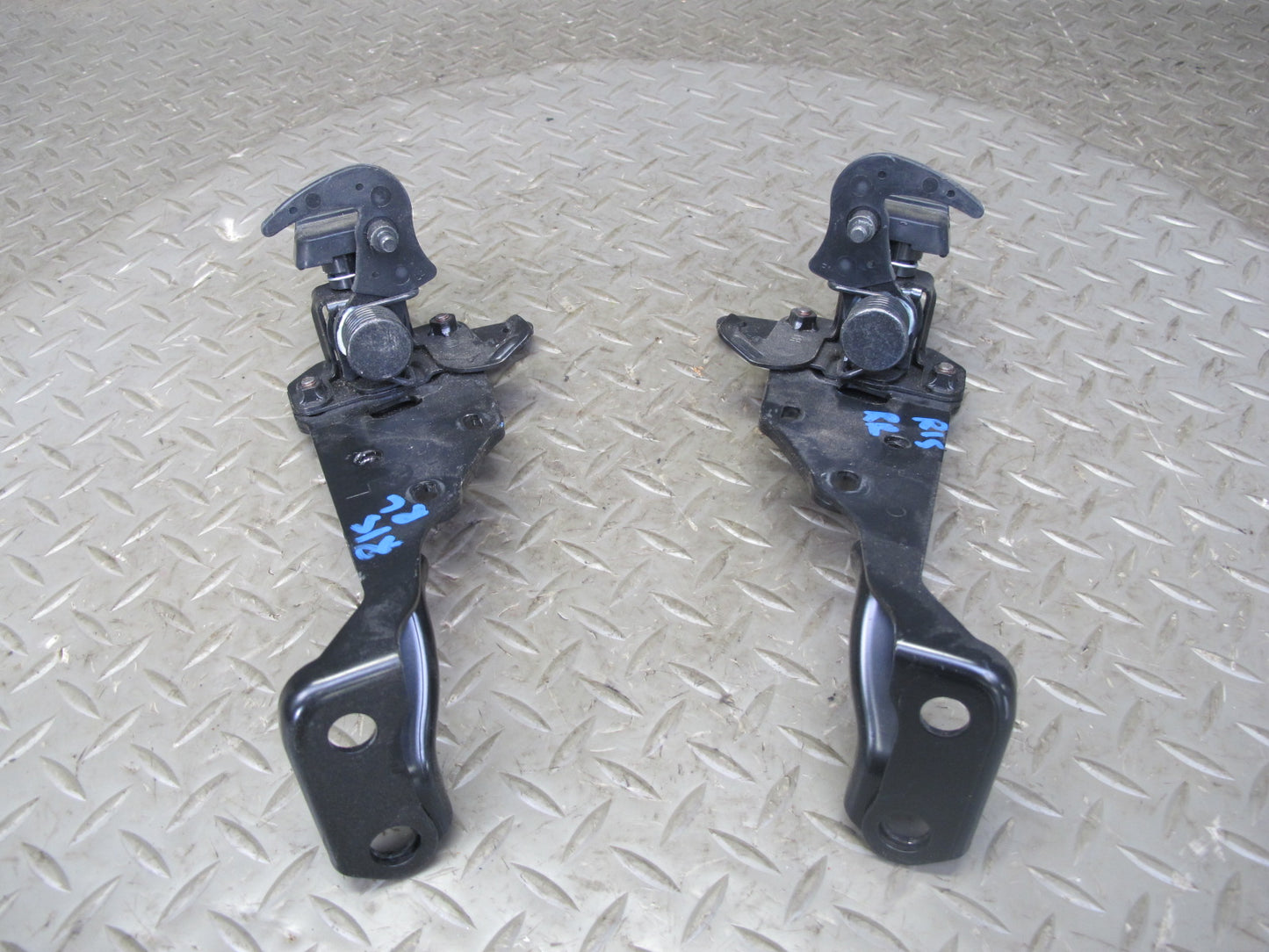 10-15 Lexus IS350 IS250 Conv Rear Right Left Trunk Lid Lock Latch Catch Set OEM