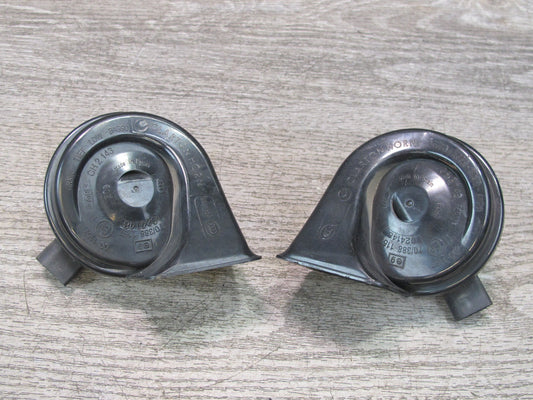 11-16 BMW F10 550i 5-SERIES Set of 2 High & Low Tone Note Pitch Horn Signal OEM