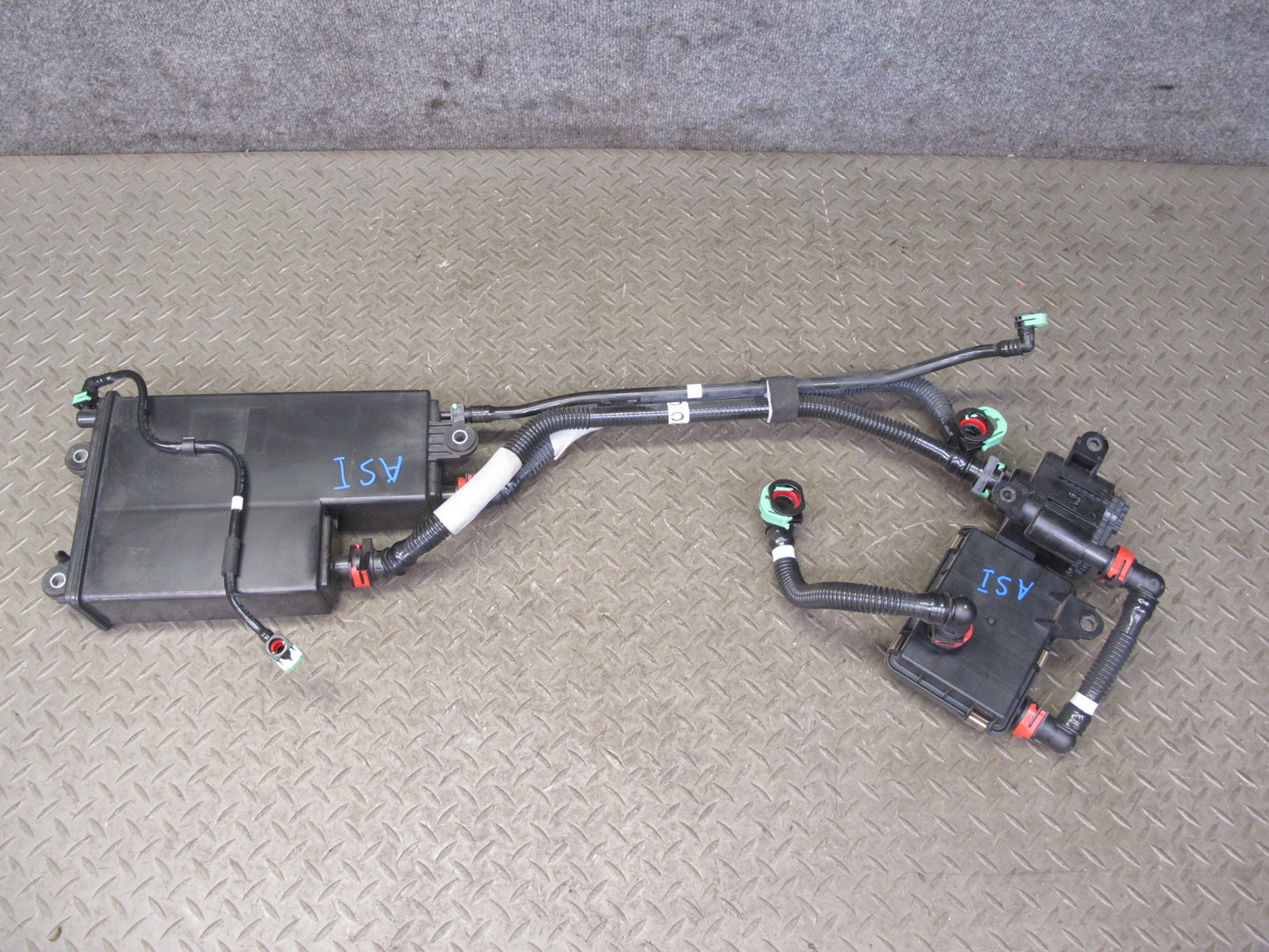 11-14 Subaru Impreza WRX Fuel Evap Vapor Charcoal Canister w Purge Valve OEM