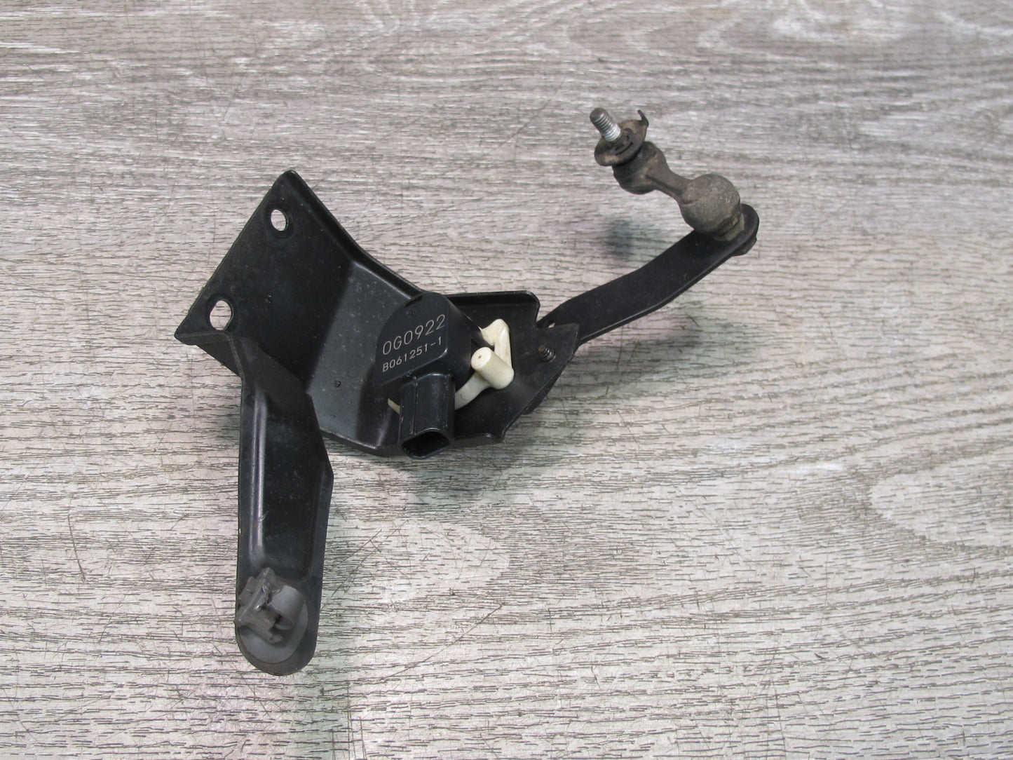 10-15 Lexus IS350 IS250 Convert Rear Left Suspension Height Level Sensor OEM