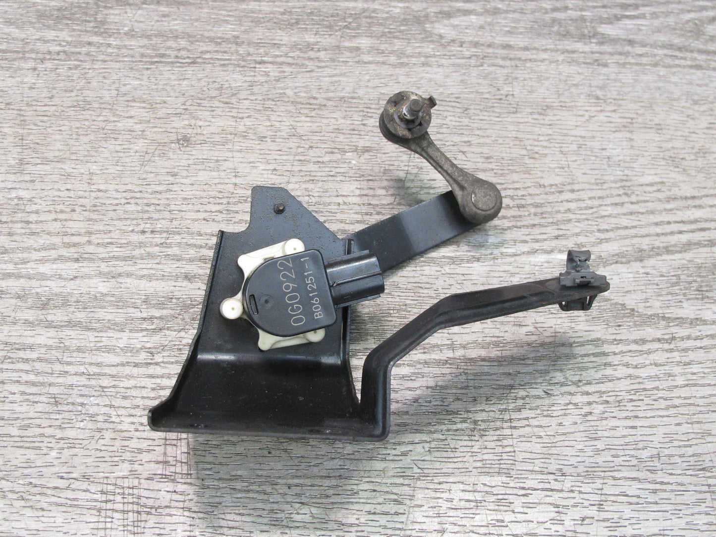 10-15 Lexus IS350 IS250 Convert Rear Left Suspension Height Level Sensor OEM
