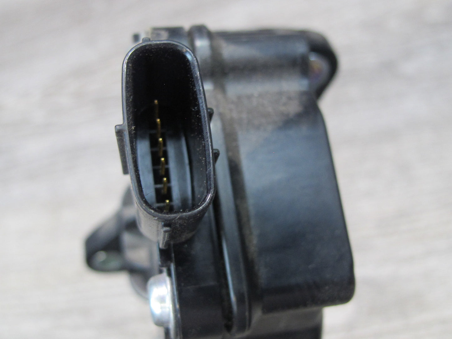 10-15 Lexus GSE20L IS350 IS250 Convertible RWD Gas Accelerator Pedal OEM