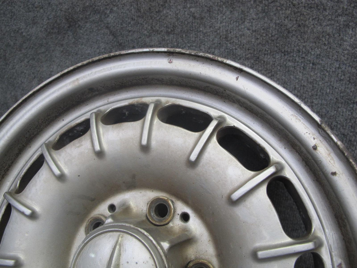 73-85 Mercedes R107 Set of 4 R14 14" Alloy Wheel Rim 14x6.5J ET30 1084001002 OEM