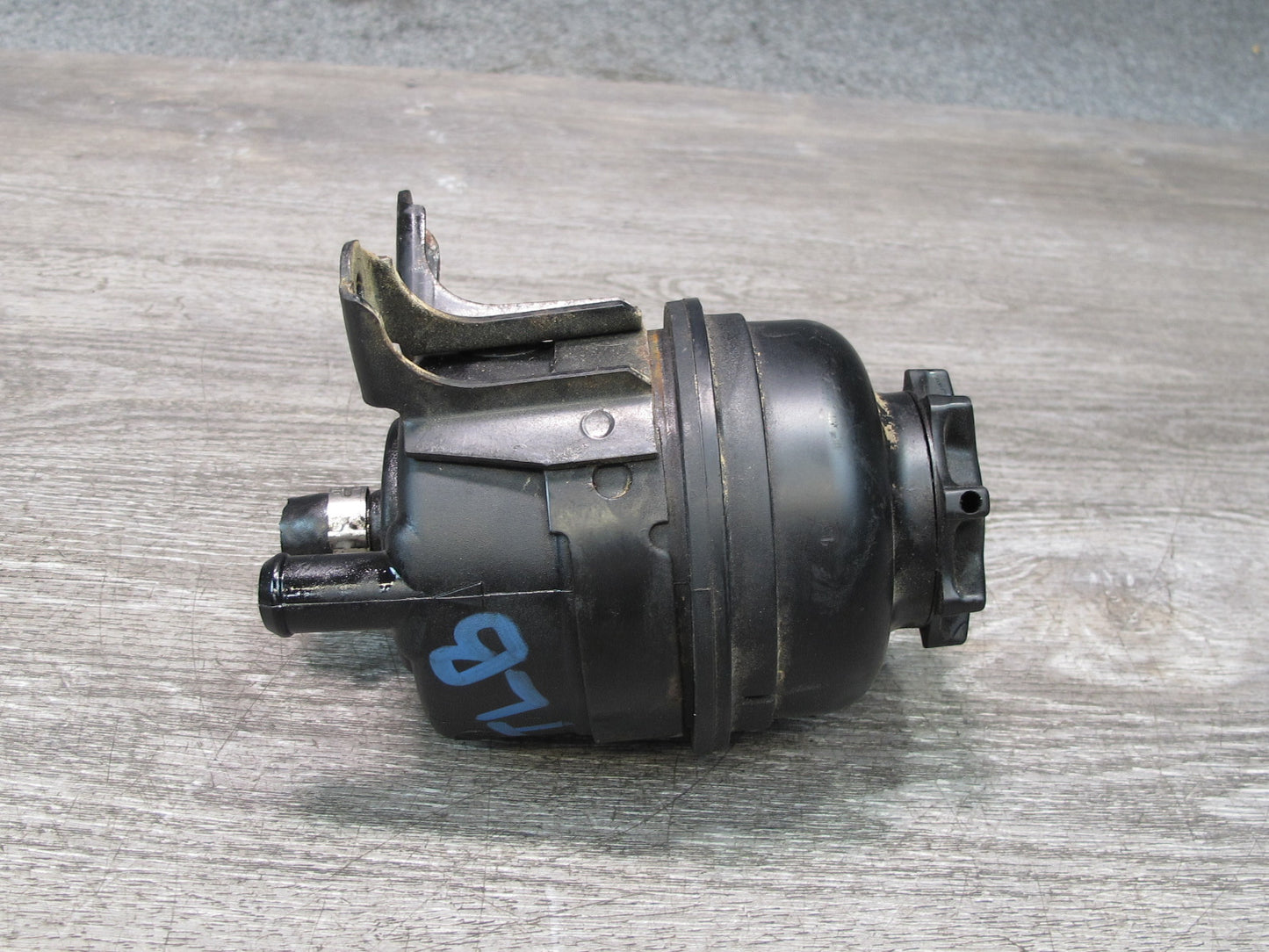 2001-2006 BMW E46 M3 3-SERIES Power Steering Reservoir Fluid Tank Bottle