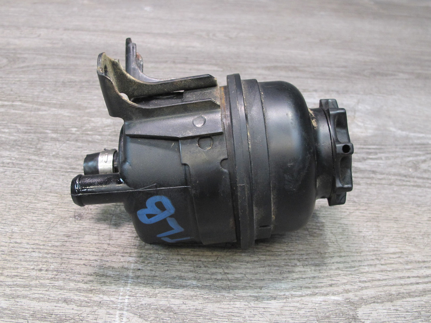 2001-2006 BMW E46 M3 3-SERIES Power Steering Reservoir Fluid Tank Bottle