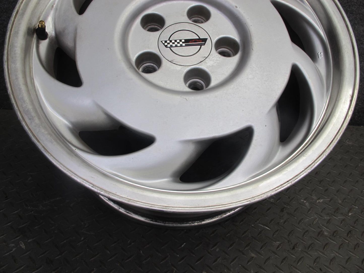 91-92 Chevrolet Corvette C4 Left 17" R17 Alloy Wheel Rim 17x9.5J ET56 OEM