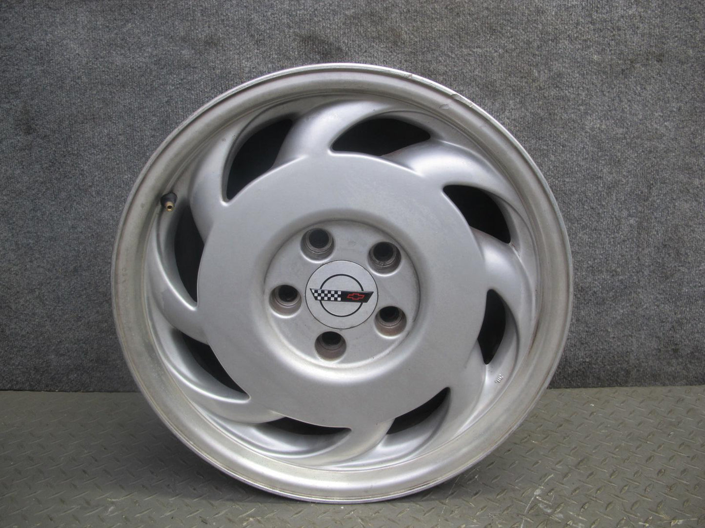 91-92 Chevrolet Corvette C4 Left 17" R17 Alloy Wheel Rim 17x9.5J ET56 OEM