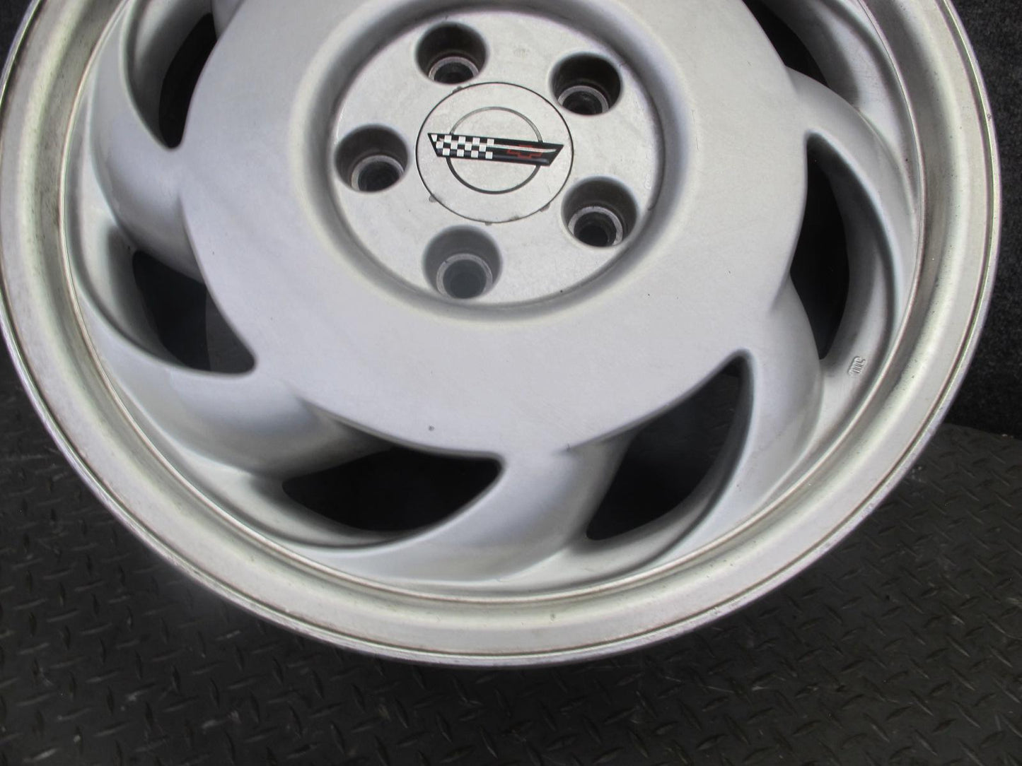 91-92 Chevrolet Corvette C4 Left 17" R17 Alloy Wheel Rim 17x9.5J ET56 OEM