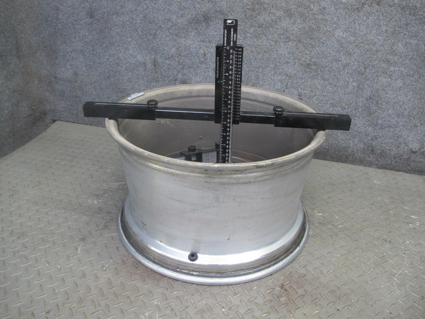 91-92 Chevrolet Corvette C4 Left 17" R17 Alloy Wheel Rim 17x9.5J ET56 OEM