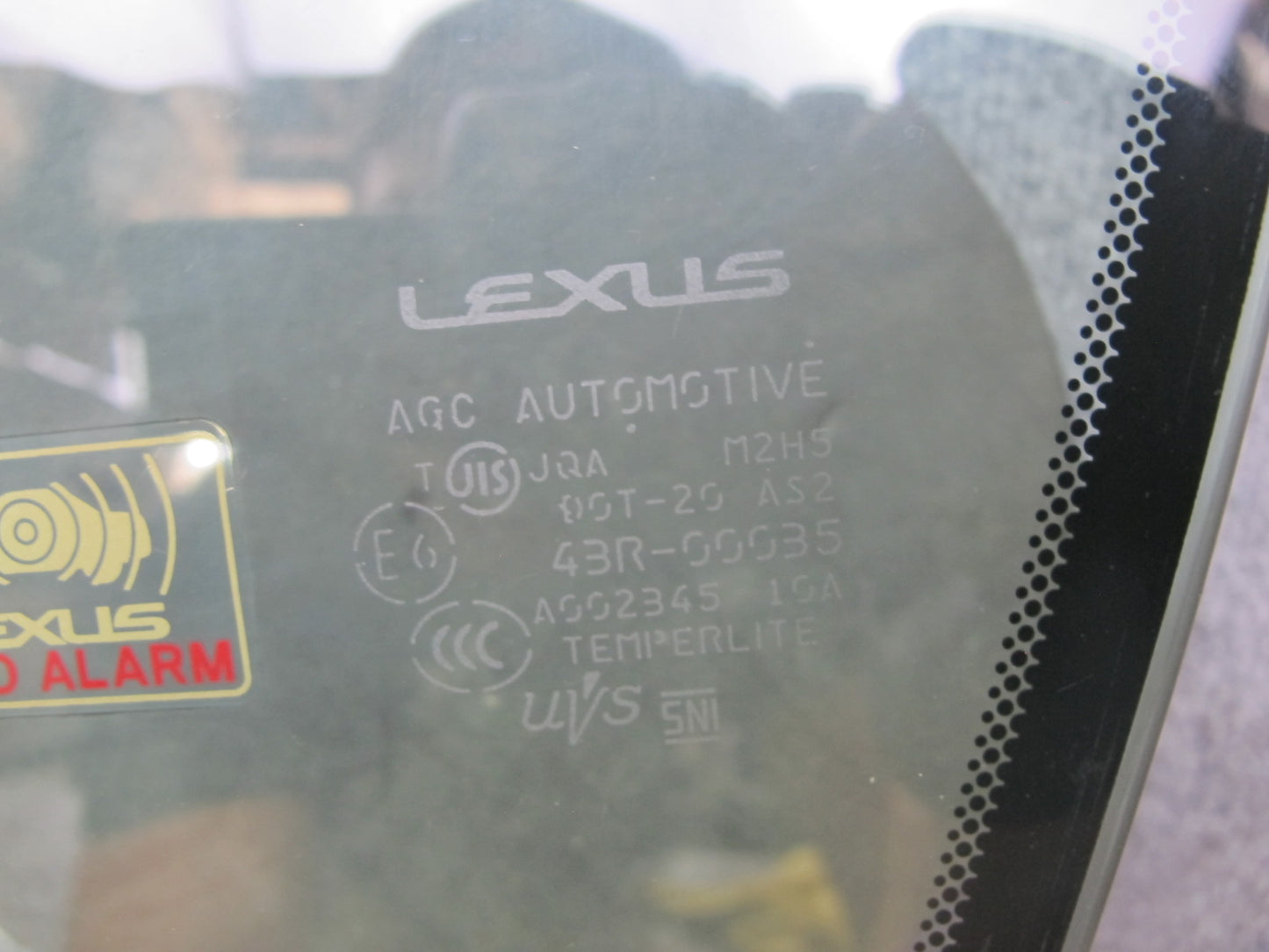 10-12 Lexus IS350 IS250 Convertible Front Left Driver Door Window Glass OEM