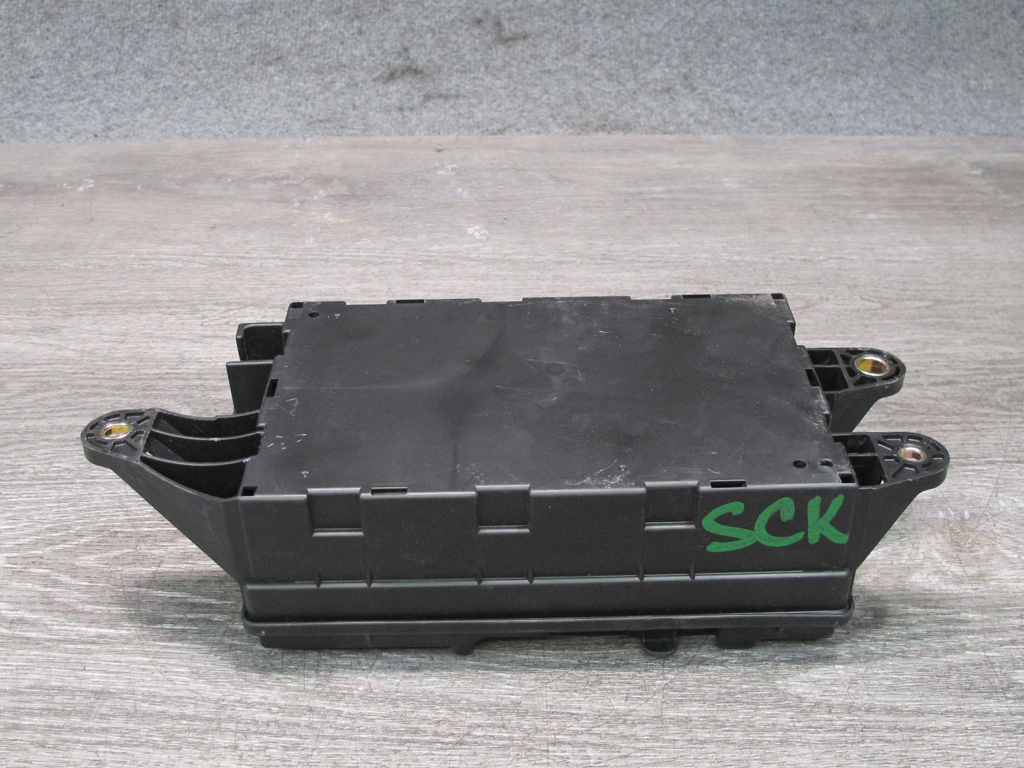 02-10 Lexus Z40 SC430 Rear Trunk Fuse Relay Box Module 82670-24092 OEM