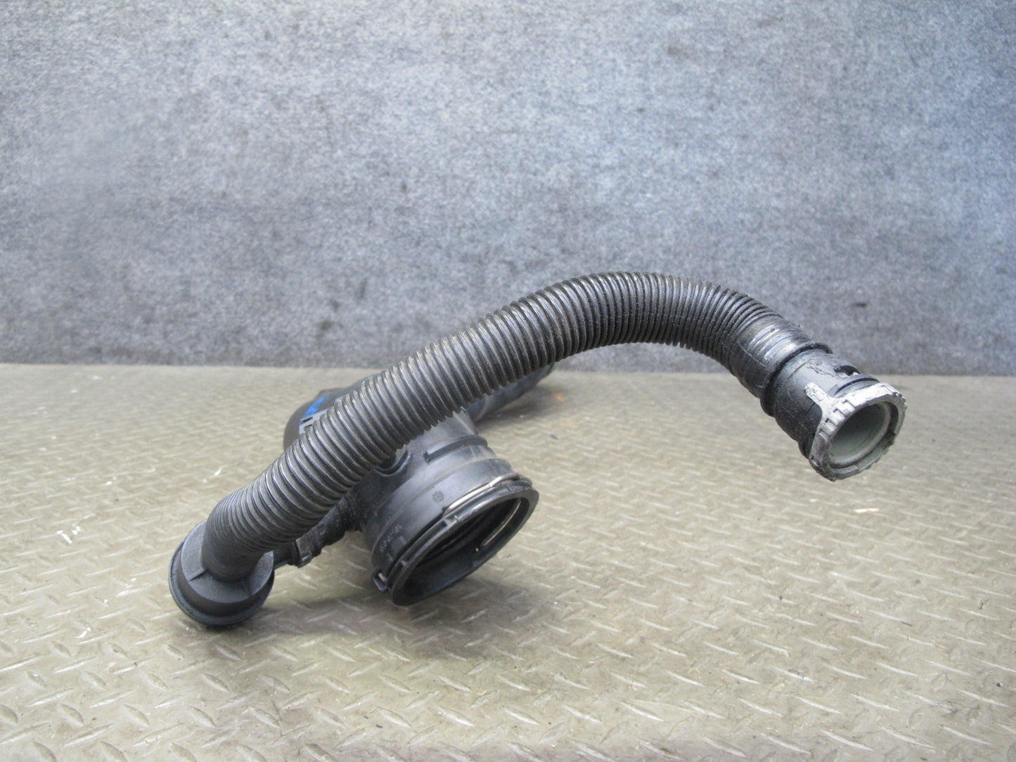 09-16 BMW E89 Z4 Turbocharger Charge Air Induction Pipe Tube OEM