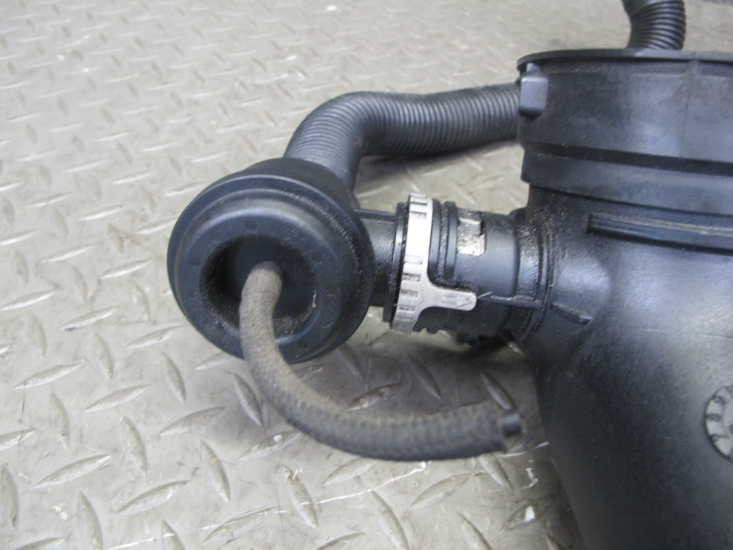 09-16 BMW E89 Z4 Turbocharger Charge Air Induction Pipe Tube OEM