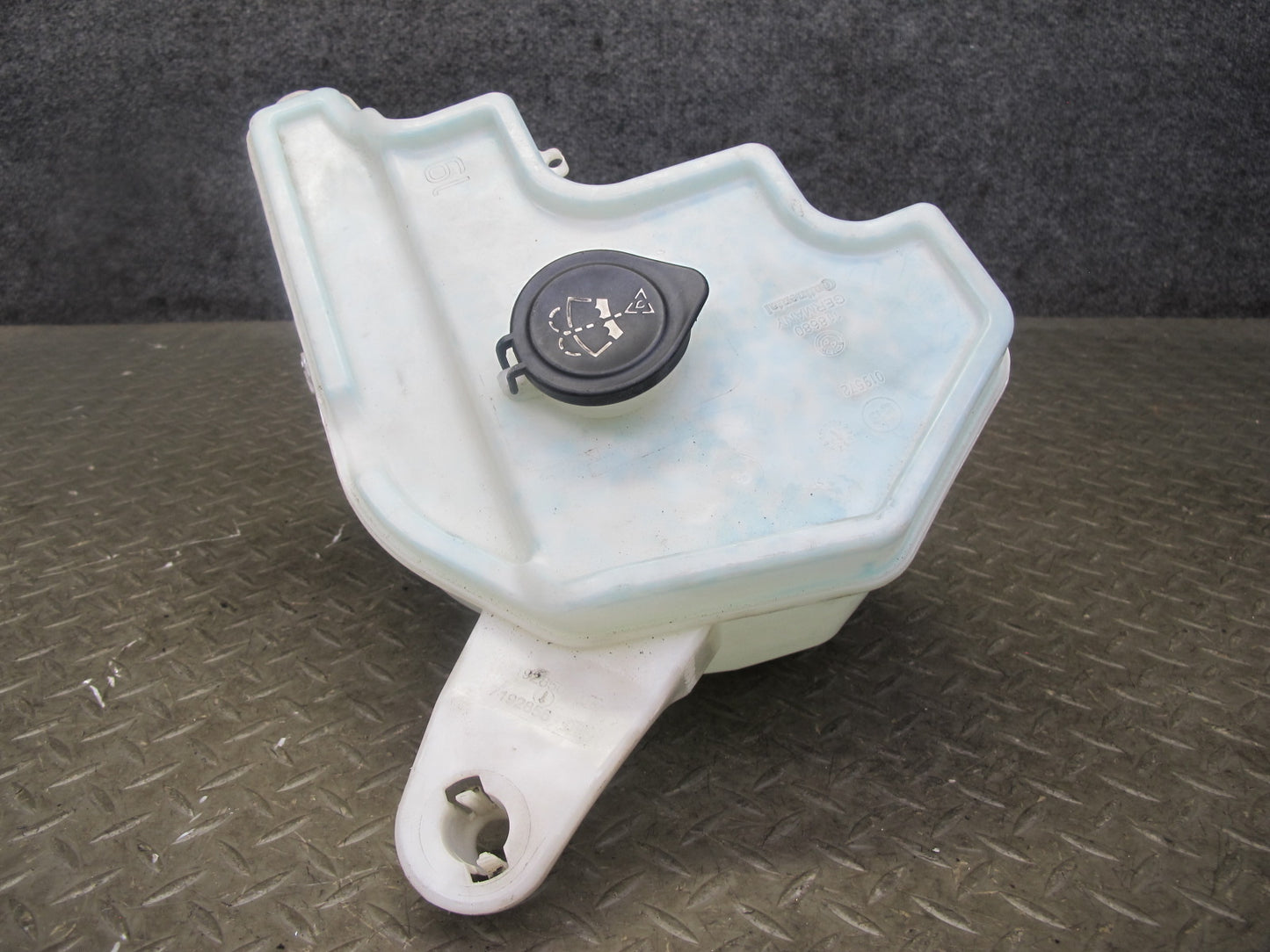 09-16 BMW E89 Z4 Windshield Washer Fluid Reservoir Tank w Pump OEM