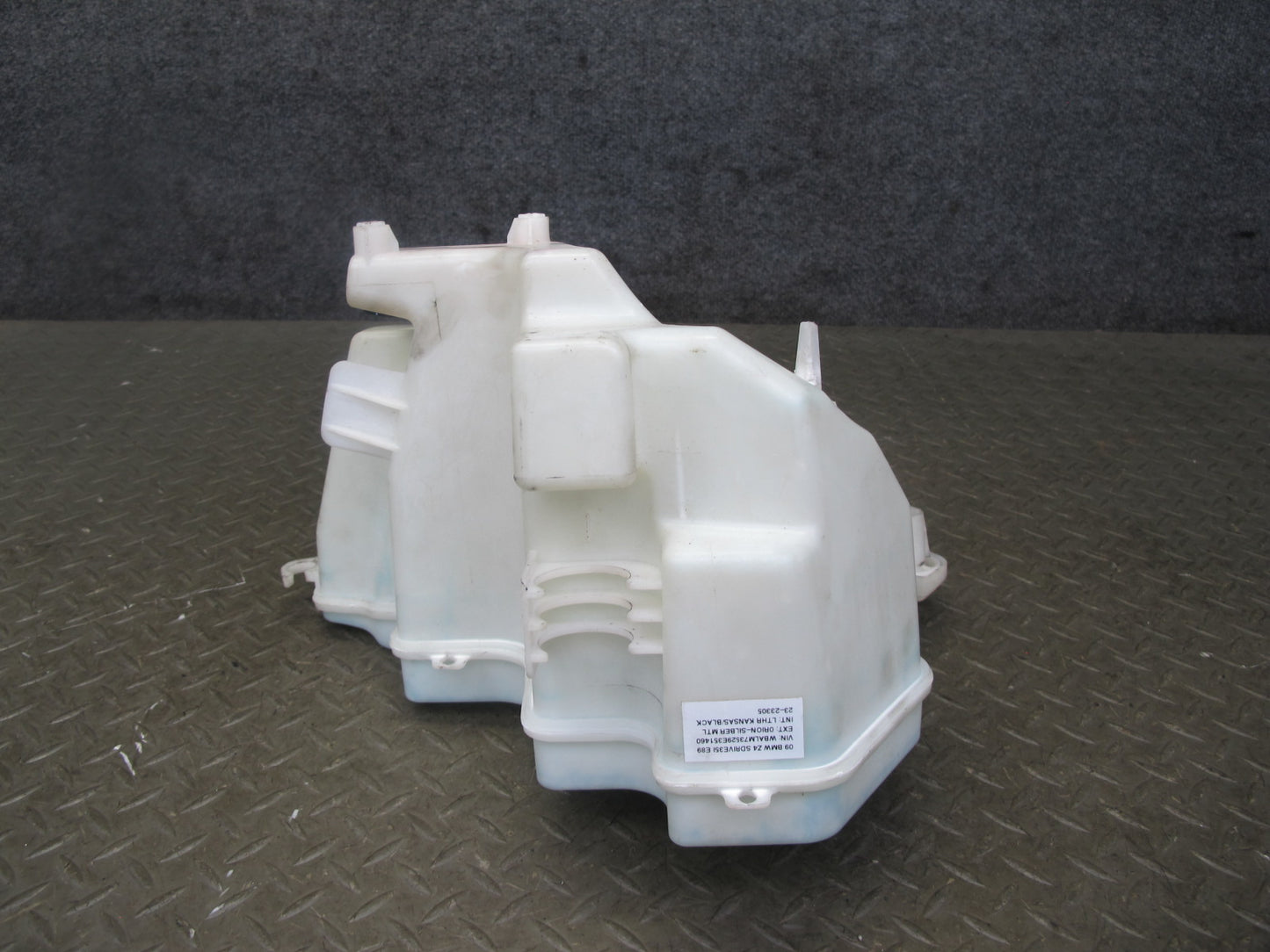 09-16 BMW E89 Z4 Windshield Washer Fluid Reservoir Tank w Pump OEM
