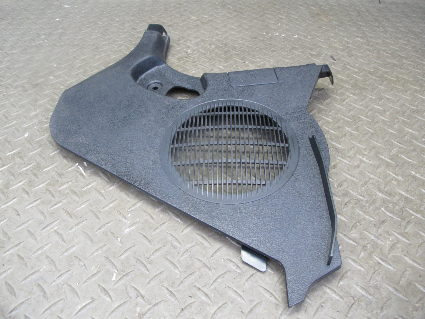 09-16 BMW E89 Z4 Set of 2 Front Left & Right Kick Lower Trim Cover Panel OEM