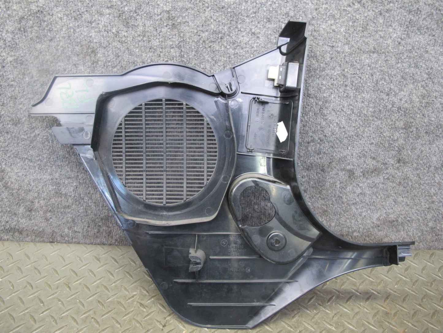 09-16 BMW E89 Z4 Set of 2 Front Left & Right Kick Lower Trim Cover Panel OEM