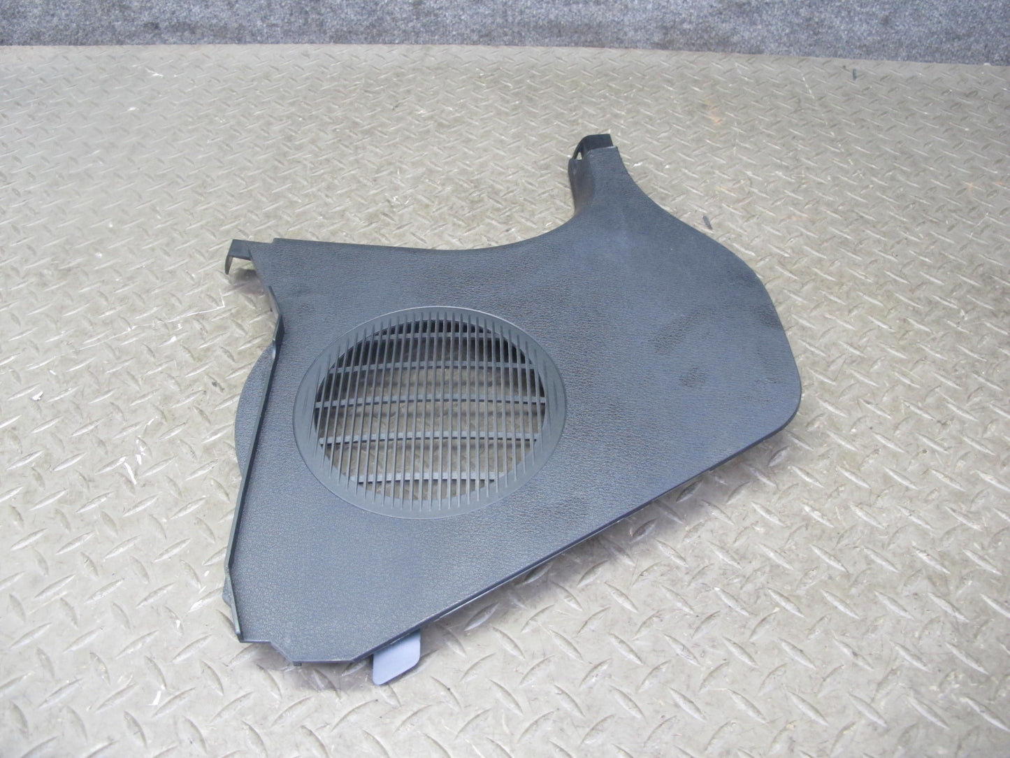 09-16 BMW E89 Z4 Set of 2 Front Left & Right Kick Lower Trim Cover Panel OEM