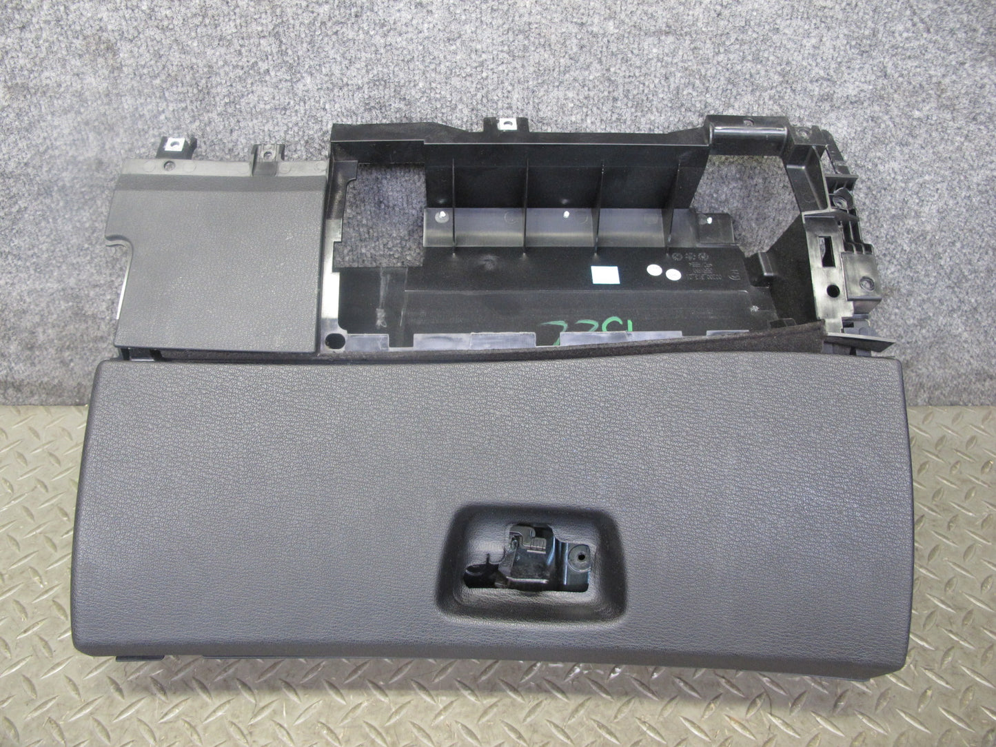 09-16 BMW E89 Z4 Dash Glove Box Compartment Storage OEM