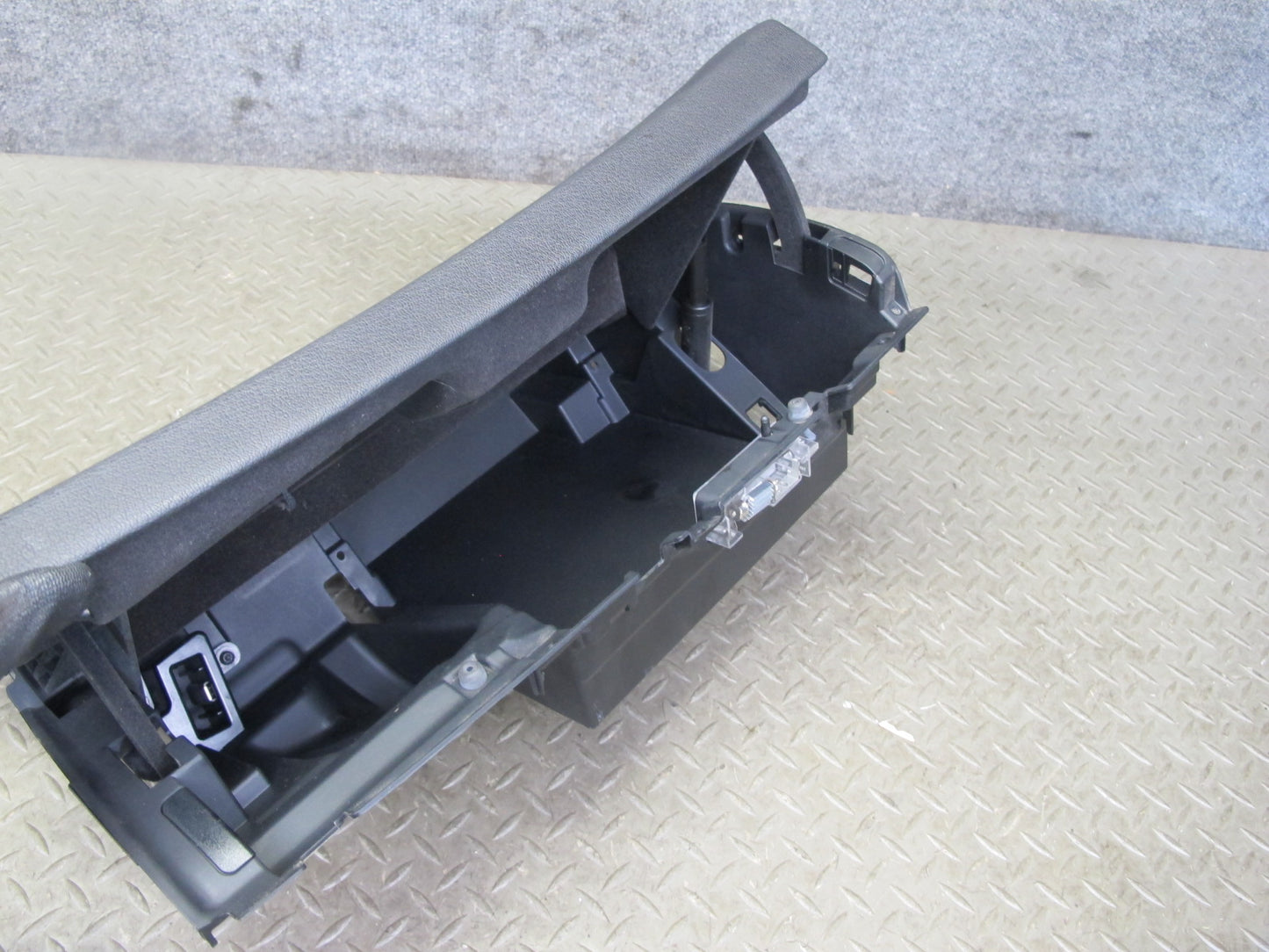 09-16 BMW E89 Z4 Dash Glove Box Compartment Storage OEM
