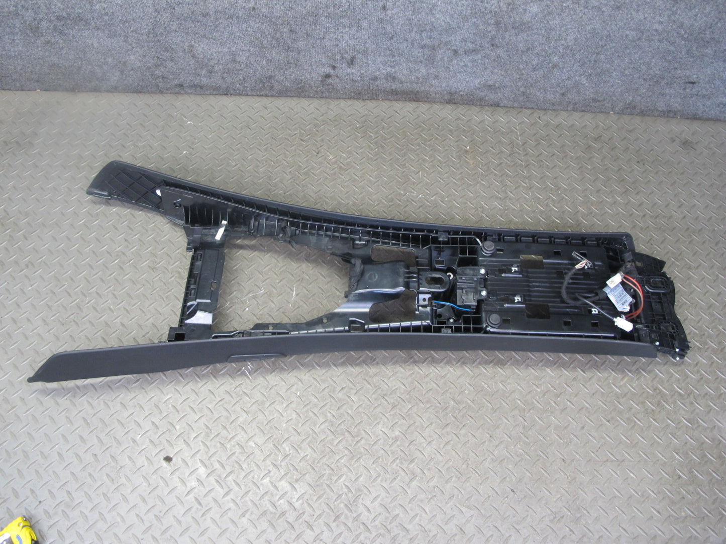 09-16 BMW E89 Z4 Center Console Trim Cover Panel Black OEM