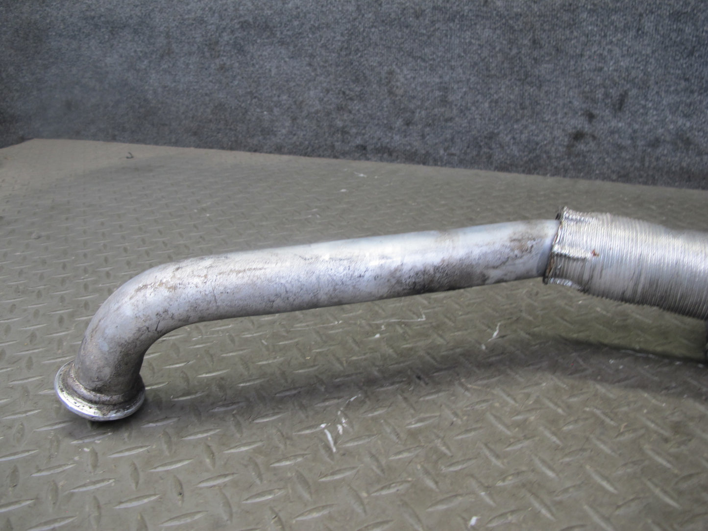 09-16 BMW E89 Z4 Turbocharger Charge Air Induction Pipe Tube 7568239 OEM