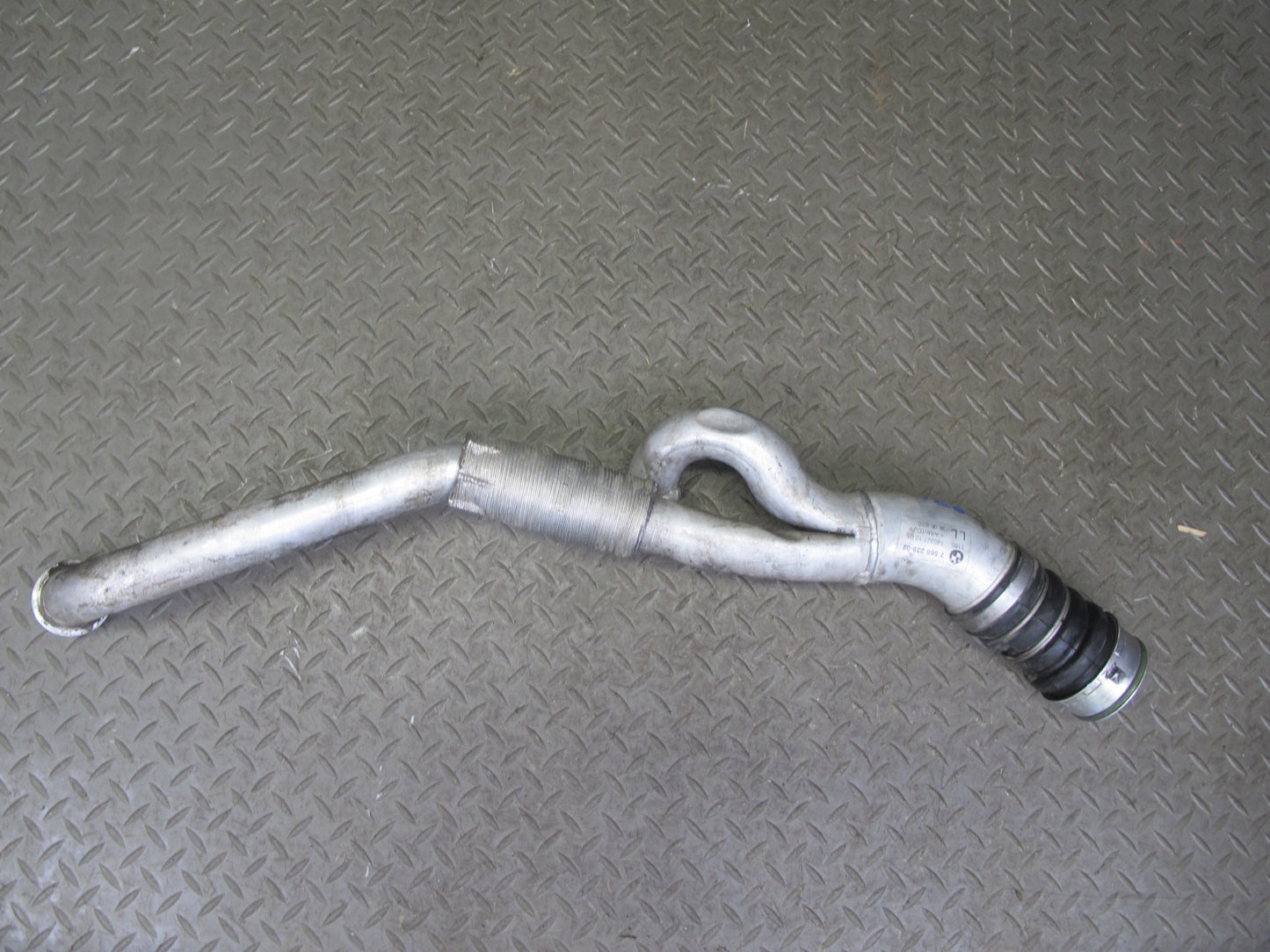 09-16 BMW E89 Z4 Turbocharger Charge Air Induction Pipe Tube 7568239 OEM