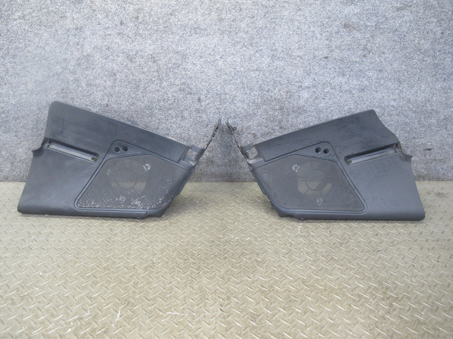 09-16 BMW E89 Z4 Set of 2 Rear Left & Right Speaker Grille Trim Cover OEM