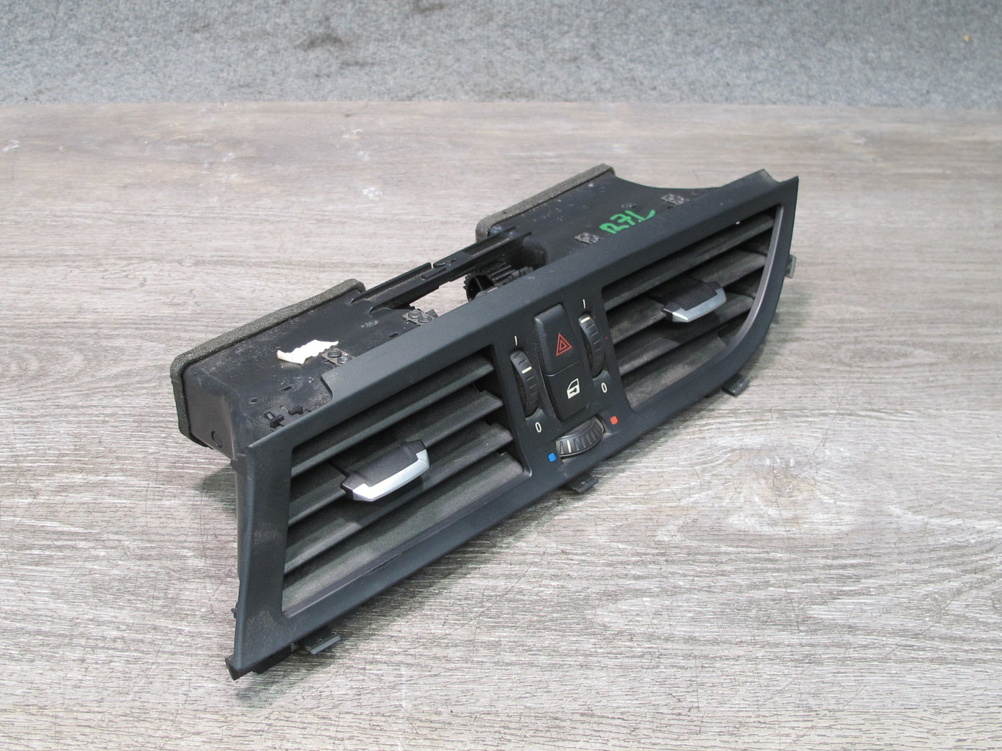 09-13 BMW E89 Z4 Set of 3 Front Left Center Right Dash A/C Air Vent Grille OEM