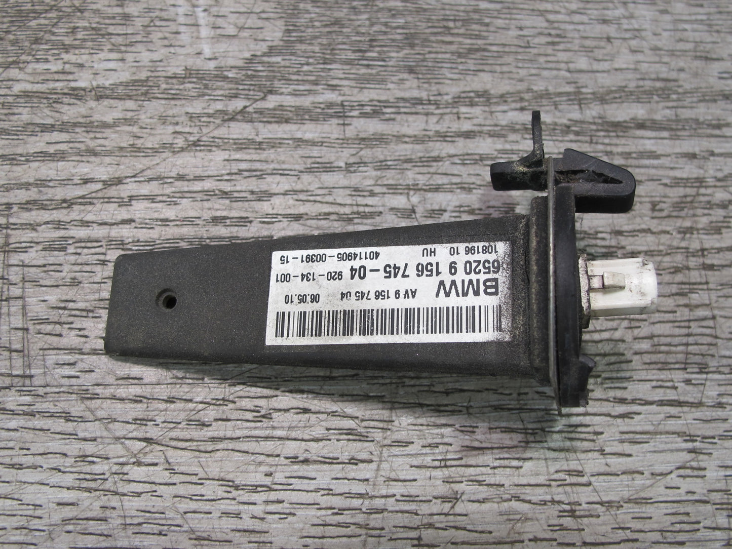 09-16 BMW E89 Z4 Rear Bumper Telephone Antenna 9156745 OEM
