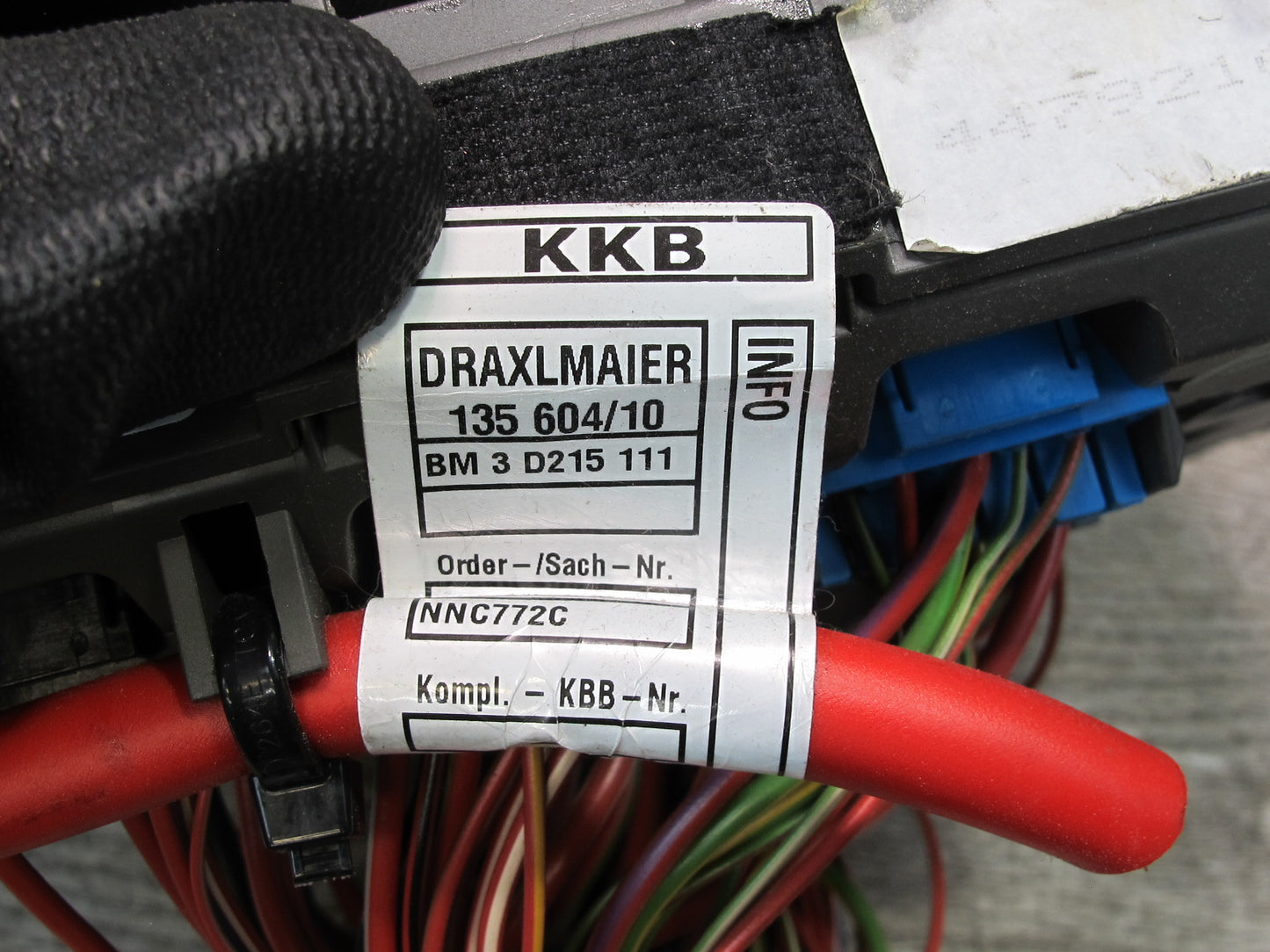 09-16 BMW E89 Z4 Front Power Distribution Fuse Relay Box Module 9154970 OEM